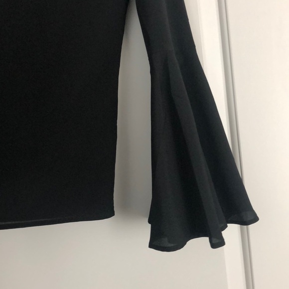 Banana Republic Bell Sleeve Top - Picture 3 of 4